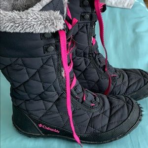 Snow boots